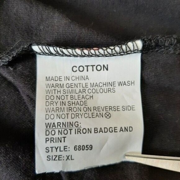 BUNDABERG RUM Promotional Black T-Shirt Polar Bear Men's Sz XL - Picture 8 of 9